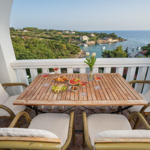 Apartament standard family cu 3 camere pentru 5 pers.