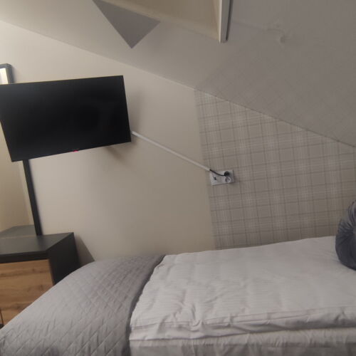 Pokoj s klimatizací pro 1 os. na poschodí