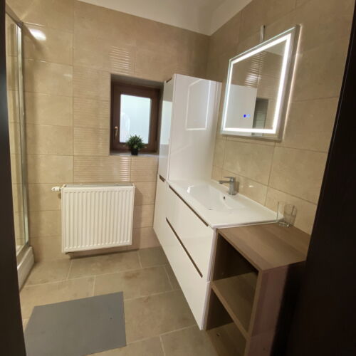 Chata (jako celek) pro 8 os. s výhledem na hory celý Dům