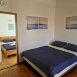 Apartament 4-osobowy Tourist częściowy z widokiem na morze z 2 pomieszczeniami sypialnianymi