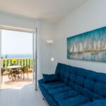 Tourist Apartman pro 3 os. se 2 ložnicemi s výhledem na moře