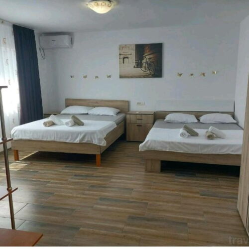 Camera cvadrupla family