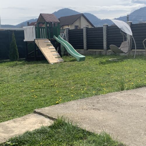 Casă de vacanță întreaga unitate pentru 12 pers. (se inchirieaza doar integral)