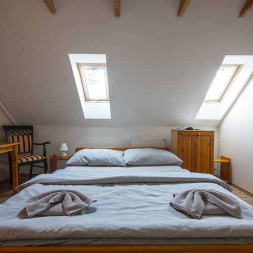 Studio Apartment für 2 Personen mit Dusche (Zusatzbett möglich)