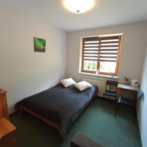 Pokoj s manželskou postelí