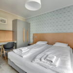 Apartament 4-osobowy Standard z łazienką z 2 pomieszczeniami sypialnianymi