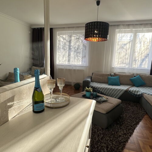 Apartament 8-osobowy cały dom z dostępem do ogrodu (możliwa dostawka)