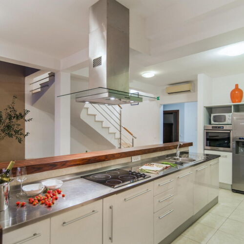 Casă de vară pentru 13 pers. (se inchirieaza doar integral)