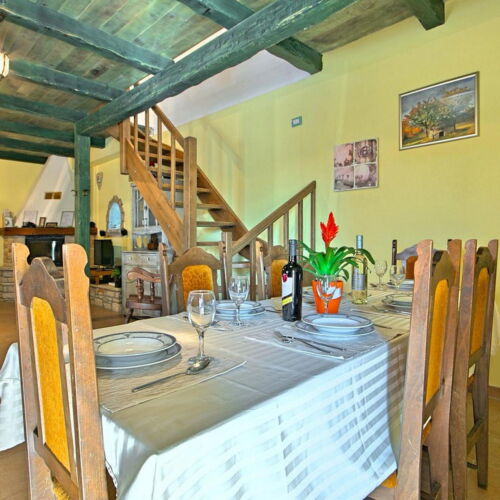 Casă de vară pentru 6 pers. (se inchirieaza doar integral)