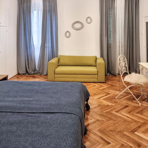 Casă de vară pentru 6 pers. (se inchirieaza doar integral)