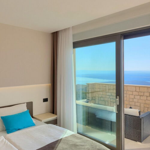 Casă de vară pentru 8 pers. (se inchirieaza doar integral)