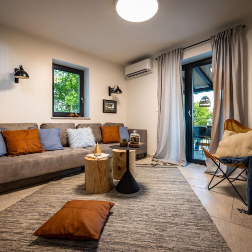 Casă de vară pentru 6 pers. (se inchirieaza doar integral)