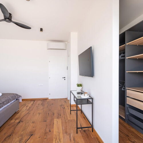 Summer House for 8 Persons