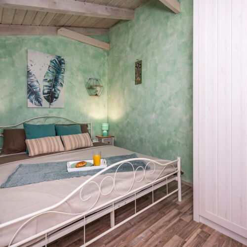 Summer House for 6 Persons