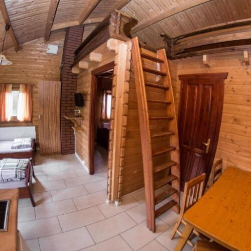 Apartament 4-osobowy z 2 pomieszczeniami sypialnianymi