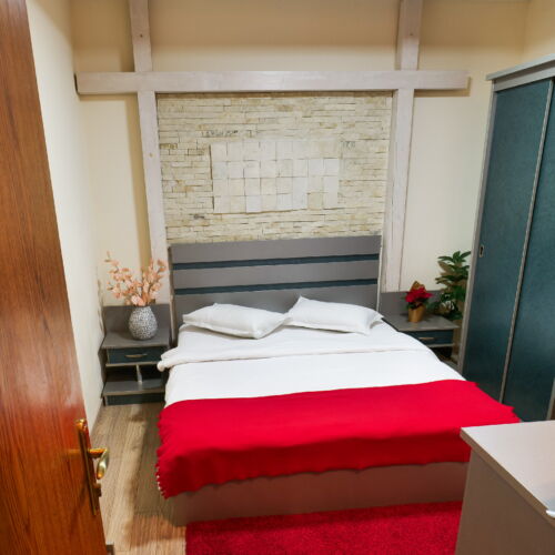 Apartament 3-osobowy z balkonem z 2 pomieszczeniami sypialnianymi