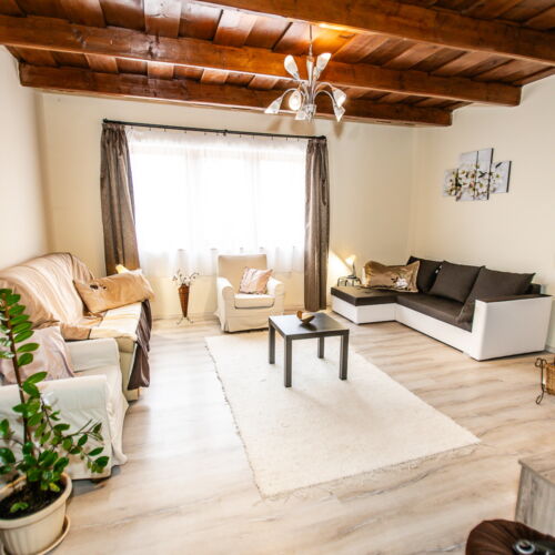 Domek całoroczny 8-osobowy cały dom Przyjazny podróżom rodzinnym (możliwa dostawka)