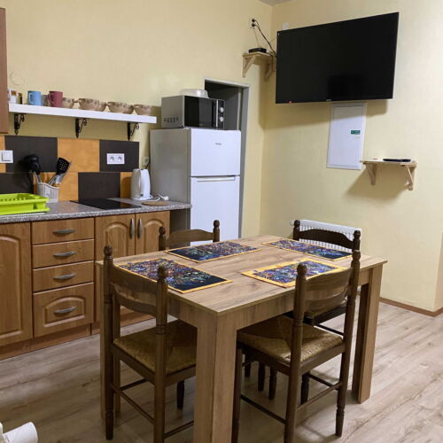 Pokoj s terasou s privátní koupelnou mimo apartmán pro 3 os.