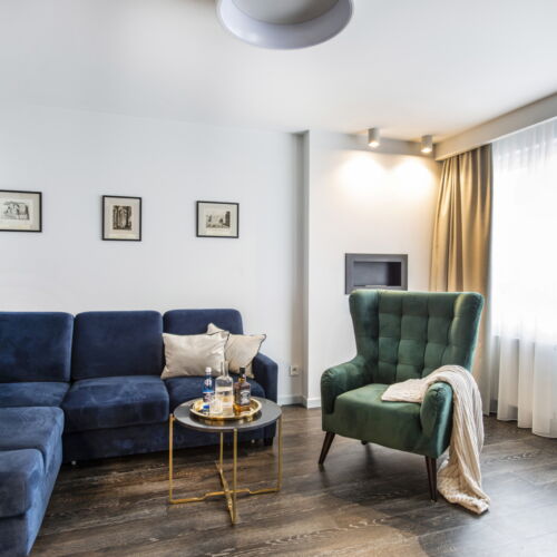 Apartament 6-osobowy Deluxe z widokiem na dziedziniec z 3 pomieszczeniami sypialnianymi