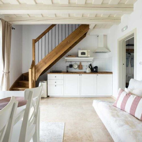 Apartman se sprchou s vlastní kuchyňkou pro 4 os. se 2 ložnicemi (s možností přistýlky)