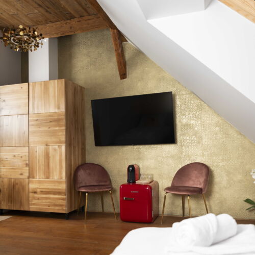 Pokoj se sprchou pro 2 os. v podkroví (s možností přistýlky)