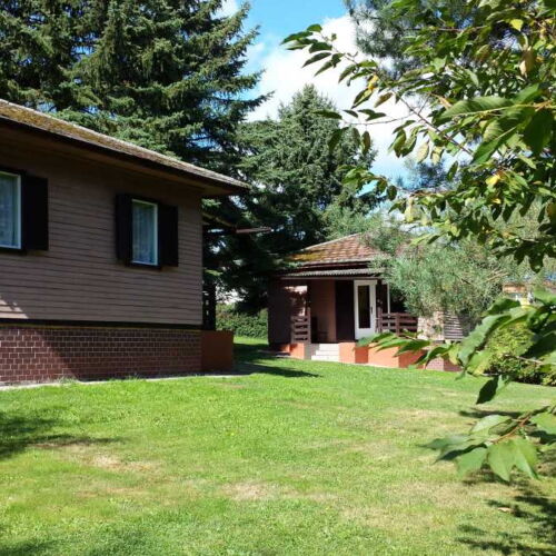 Apartman s privátní koupelnou mimo apartmán s terasou pro 3 os. (s možností přistýlky)