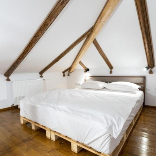 Camera cvadrupla family cu baie