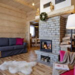 Deluxe Whole House Chalet for 8 Persons