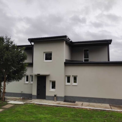 Ground Floor 2-Room Apartment for 4 Persons with Shower (extra beds available)