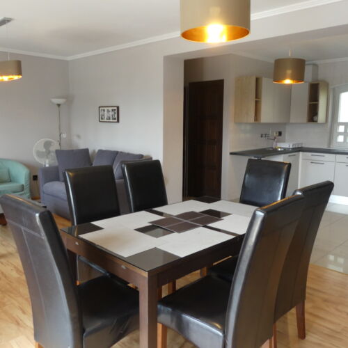 Upstairs 2-Room Apartment for 4 Persons with Kitchen
