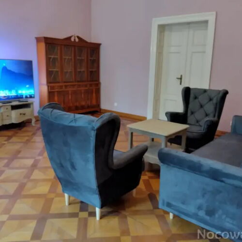 Apartament 11-osobowy Pałac z widokiem na jezioro z 5 pomieszczeniami sypialnianymi