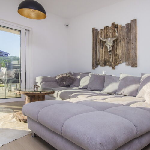 Vilă familial(ă) întreaga unitate pentru 6 pers. (se inchirieaza doar integral)