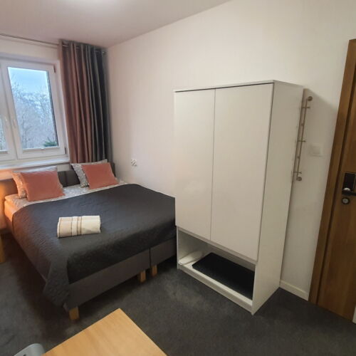 Pokoj pro 2 os. s výhledem na les na poschodí