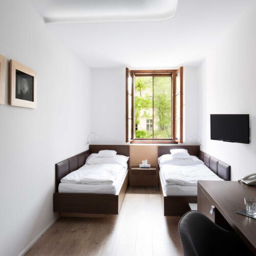Dvoulůžkový pokoj STANDART s oddělenými postelemi