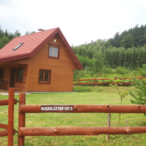 Roubenka (jako celek) pro 6 os. s výhledem na les celý Dům