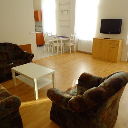 Ground Floor 2-Room Family Apartment for 4 Persons (extra bed available)