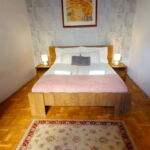 Standard soba sa francuskim krevetom (za 2 osoba(e))