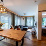 Apartman se sprchou s privátní koupelnou mimo apartmán pro 2 os. (s možností přistýlky)