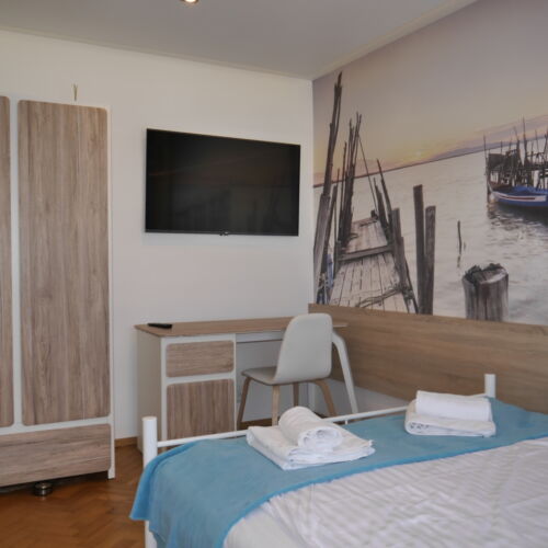 Apartament 16-osobowy cały dom z widokiem na ogród z 6 pomieszczeniami sypialnianymi