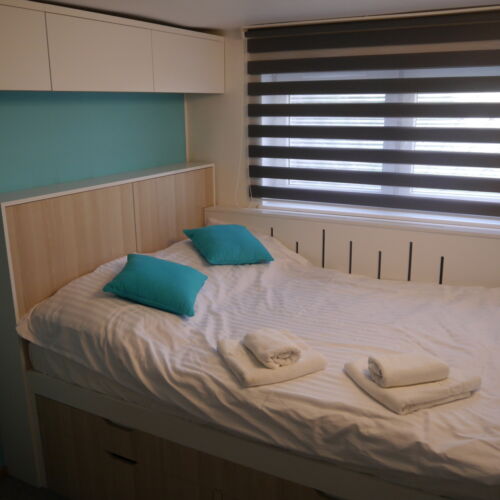 Pokój 4-osobowy na parterze z widokiem na ogród