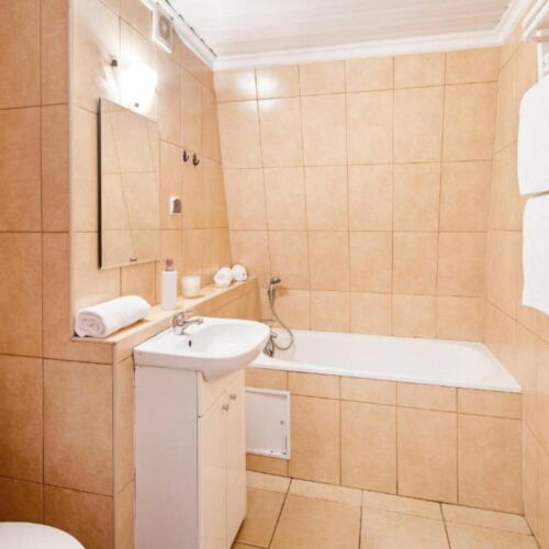 Apartament 7-osobowy z telewizorem LCD/plazmą z widokiem na dziedziniec z 3 pomieszczeniami sypialnianymi