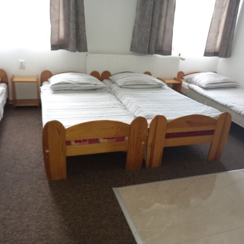 Pokój 5-osobowy z łazienką