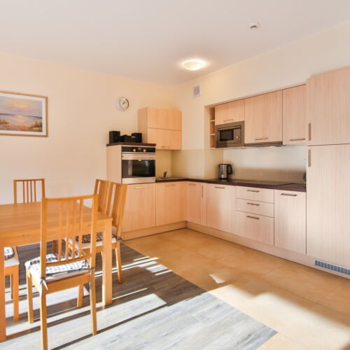 Apartament 6-osobowy na piętrze z balkonem z 3 pomieszczeniami sypialnianymi