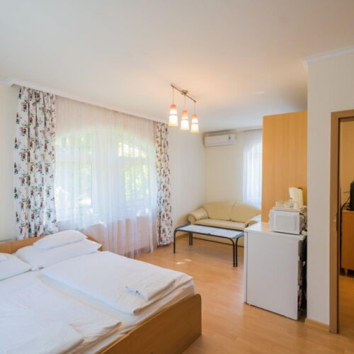 Apartament familial(ă) la parter cu 2 camere pentru 4 pers.