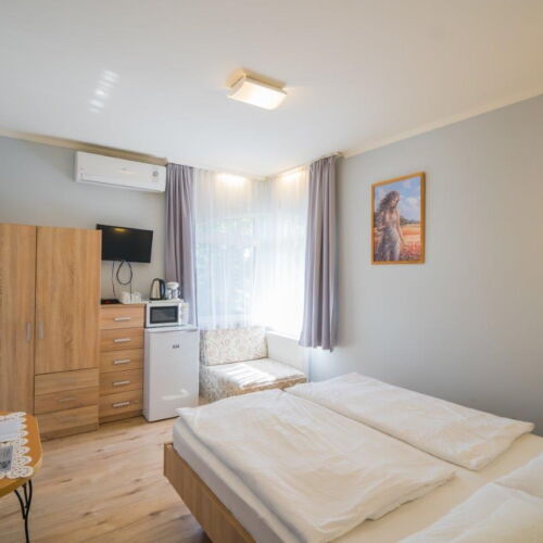 Camera dubla standard la etaj