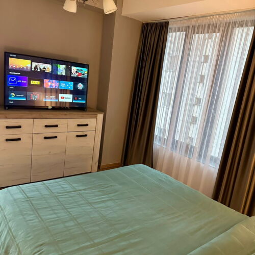 Upstairs Whole House Apartment for 6 Persons