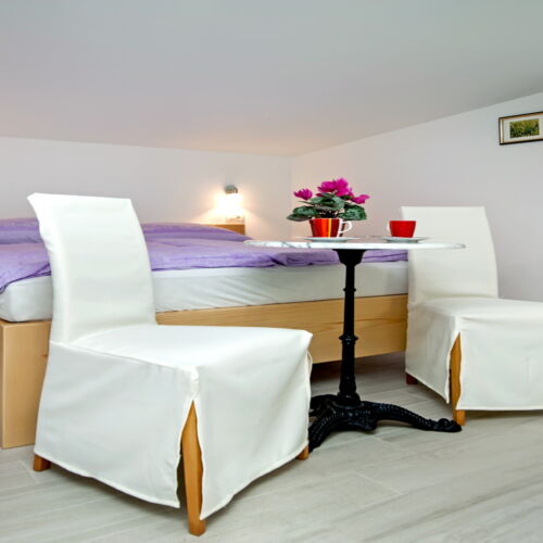 Apartament studio la etaj cu 1 camera pentru 2 pers.