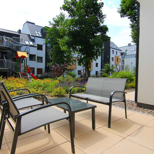 Apartament 4-osobowy na parterze z tarasem z 2 pomieszczeniami sypialnianymi