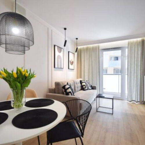 Apartament la etaj cu vedere spre oraș cu 2 camere pentru 4 pers.