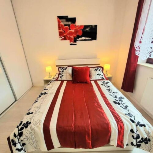 Apartament 8-osobowy z 3 pomieszczeniami sypialnianymi